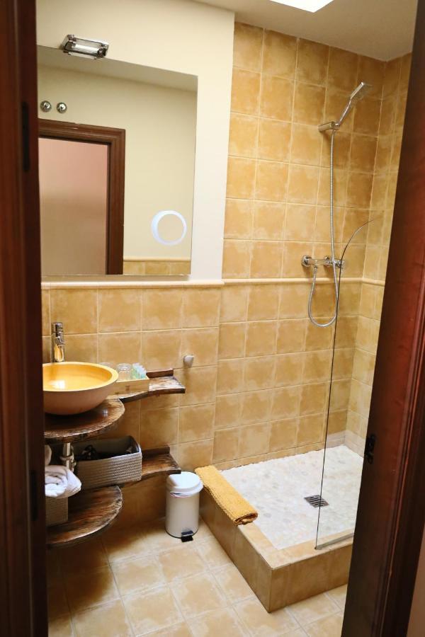 Affittacamere Naquela Castroviejo Esterno foto